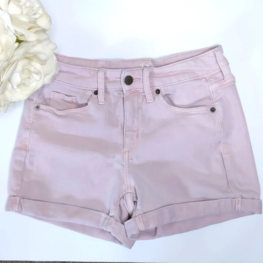 Universal Thread Pinkish Jean Shorts  Size 2/26